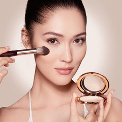 AIRBRUSH BRIGHTEN & BLUR ON THE GO - FACE KIT