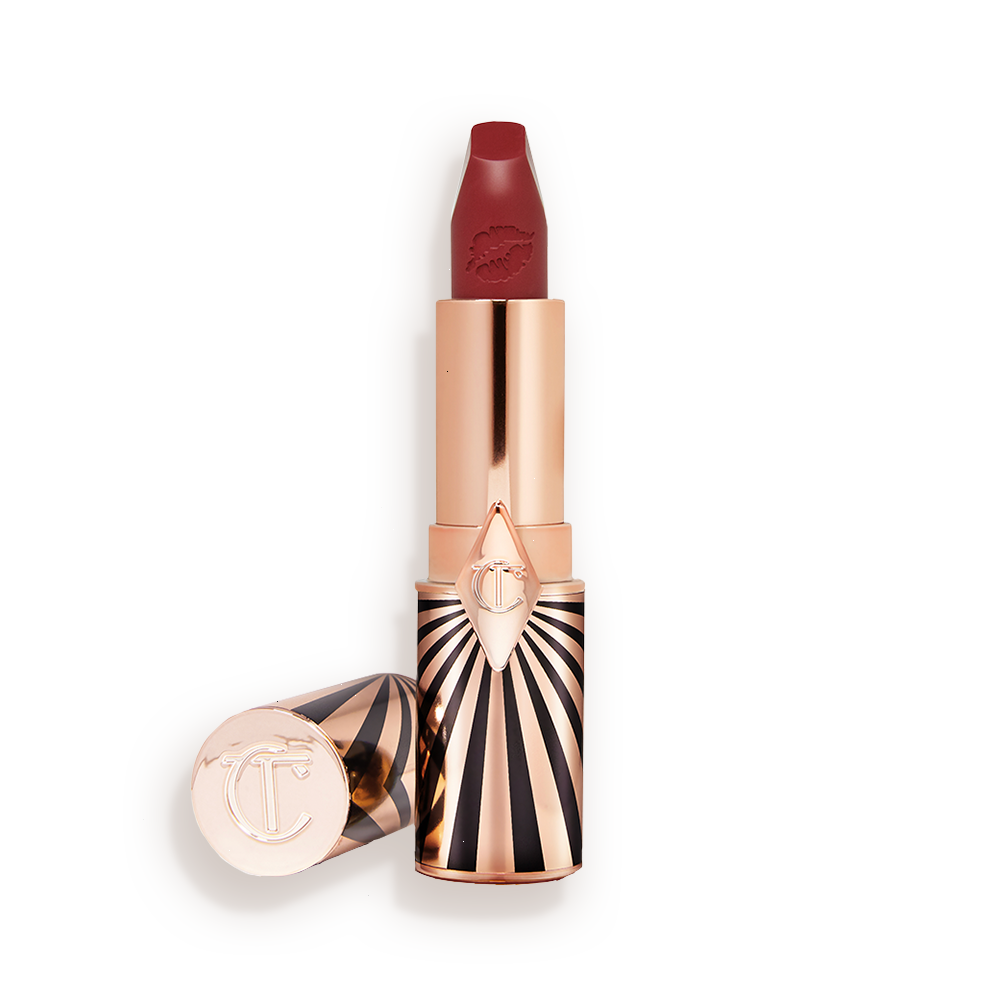 HOT LIPS 2 - VIVA LA VERGARA